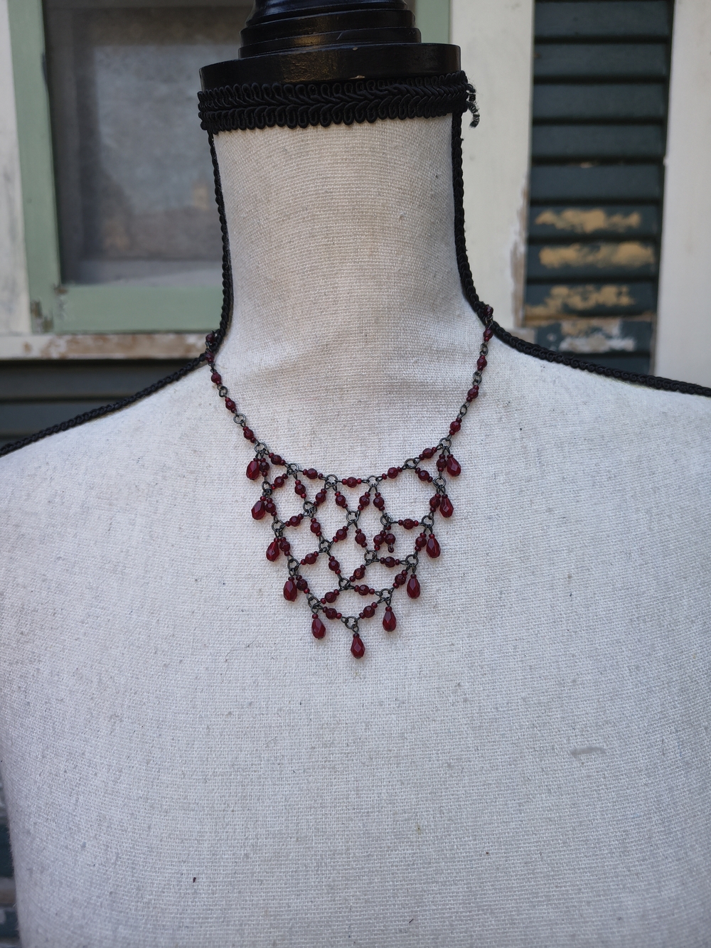 Red Teardrop Beaded Lattice Necklace - Women Jewelry